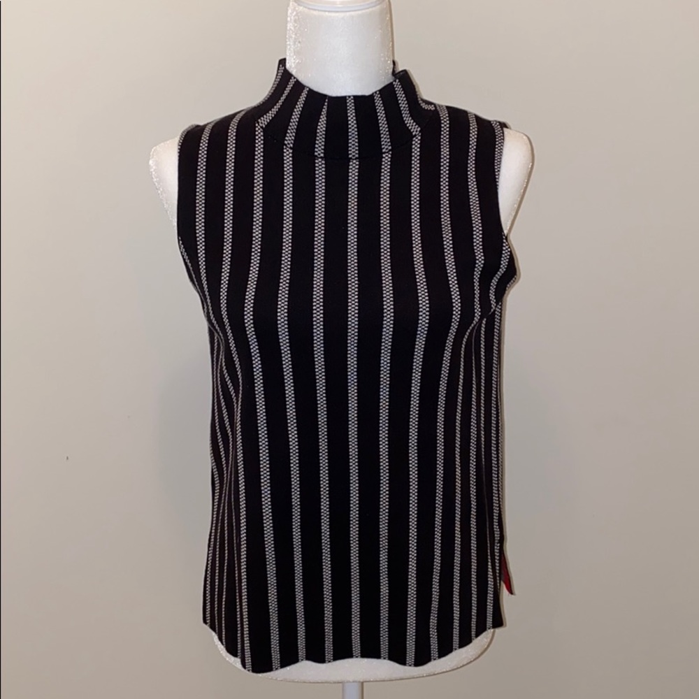 Anthropologie NWOT Moth turtleneck sweater. M